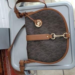 MICHEAL KORS PURSE